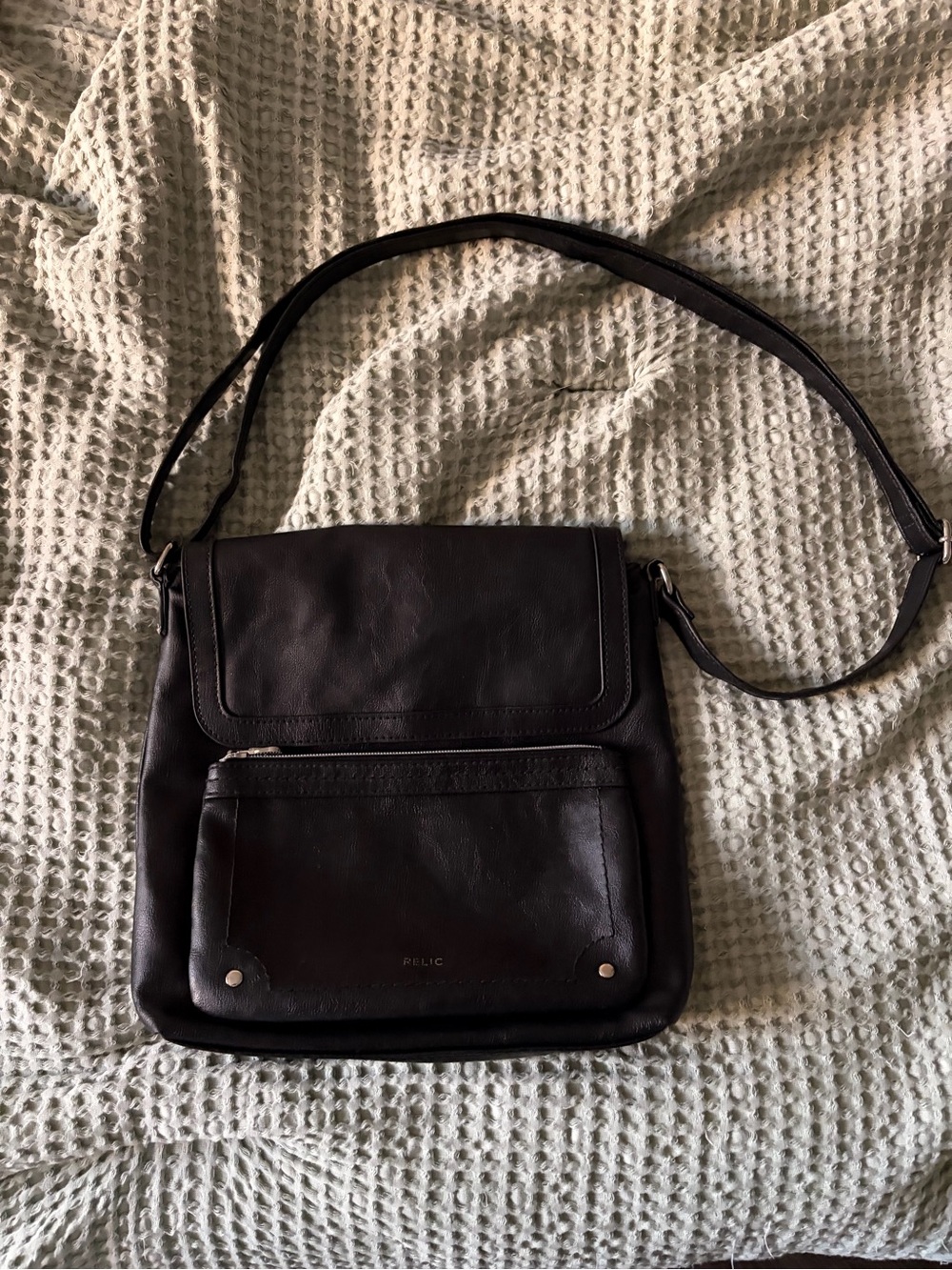 Black faux leather crossbody bag | purse tote
